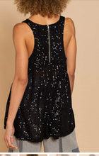 Load image into Gallery viewer, Trapeze sequin top in Black